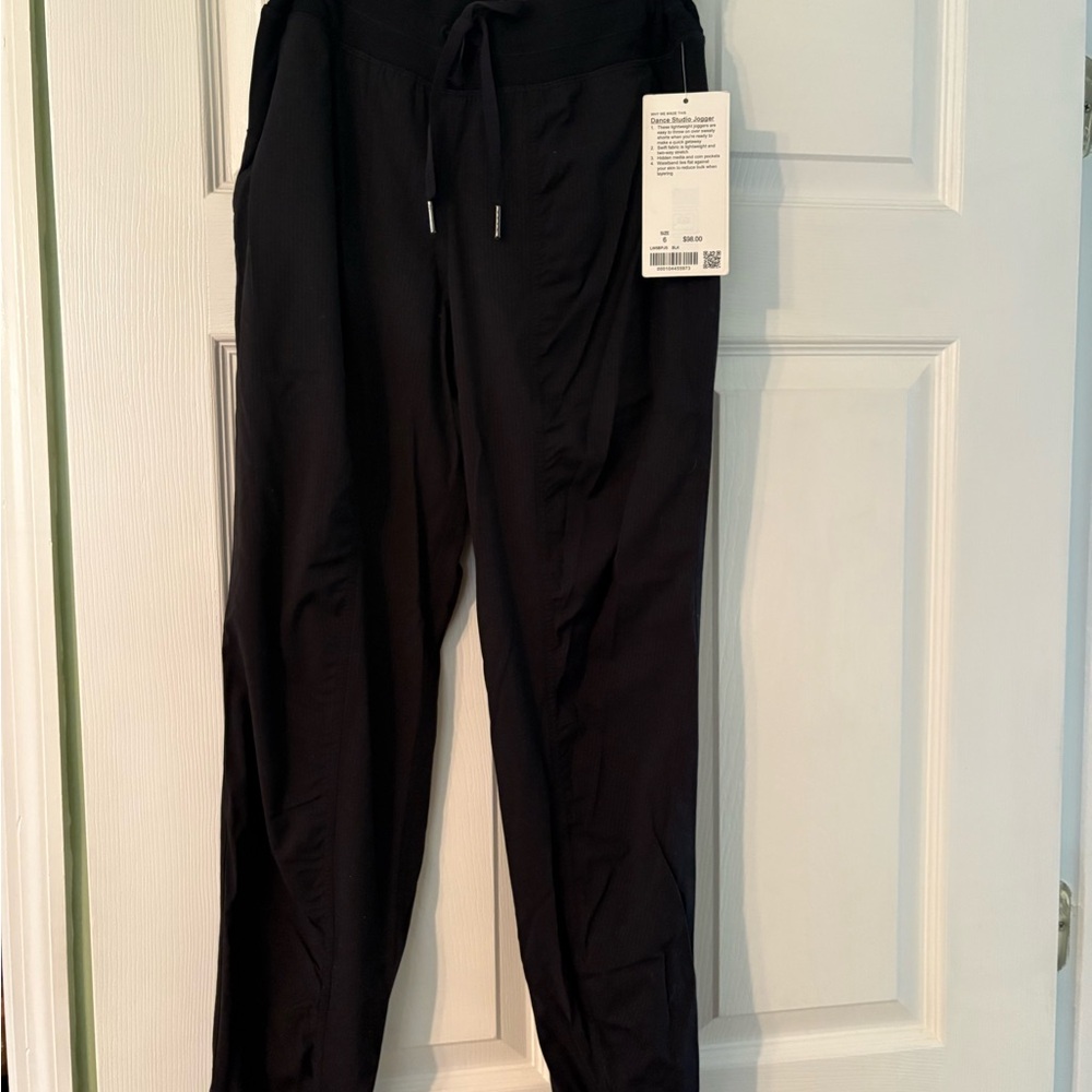 lululemon athletica black Joggers
